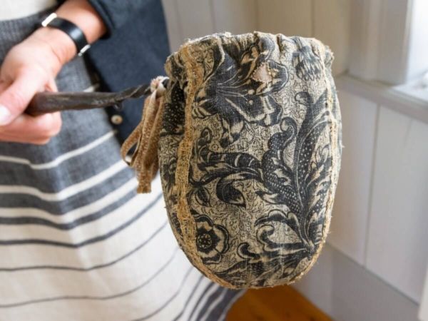 En liten 1600-tals kollekthåv från Kårböle.